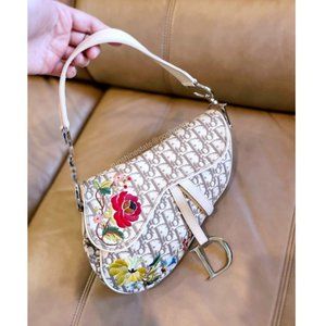 Dior Saddle bag